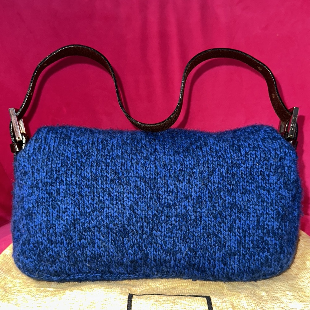 Fendi blue wool and leather lined baguette pochette shoulder purse RARE - Picture 4 of 16